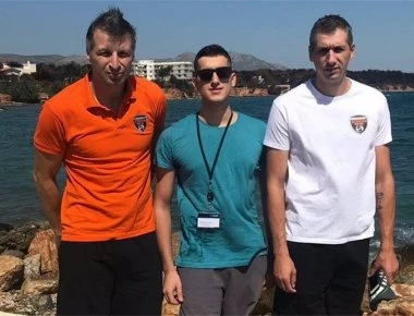 Διαμαντίδης και Παπαλούκας σε αγώνα βόλεϊ για τη μνήμη των θυμάτων στο Μάτι